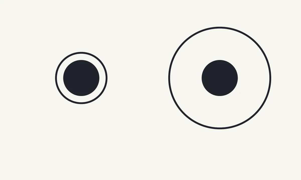 Look mode: the left center has a nearby ring, and the right center has a more distant ring.